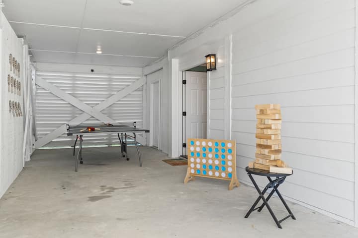 LayLow Oak Island photo 16