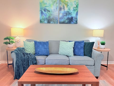 Top Airbnb: Stylish ZenGarden Oasis/King Bed/Pool/across Beach in Hawaii