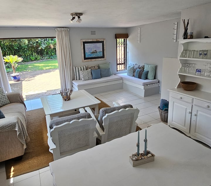 Kingfisher Beach Cottage - Hibberdene