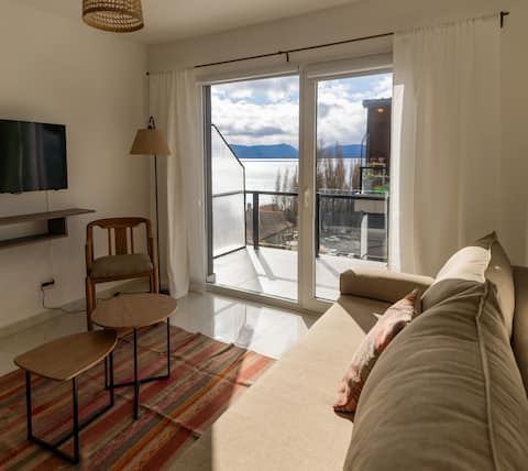 Top Airbnb: Kintuá - Lake view. Brand new in Departamento Bariloche