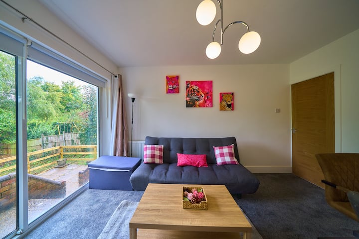 Business Stay, Super King Beds, Parking, Fast Wifi - High Wycombe