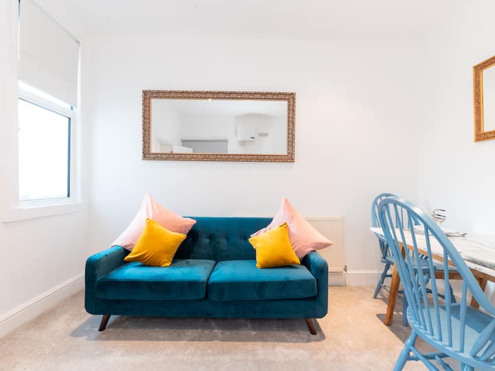 Cosy Annex Flat In Richmond - 트위크넘