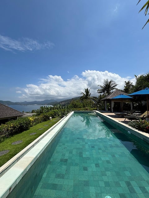 Oceanview 4BR Villa Terresebella in Candidasa