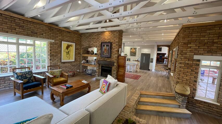 Unique Hout Bay House on Half Acre gallery image 5