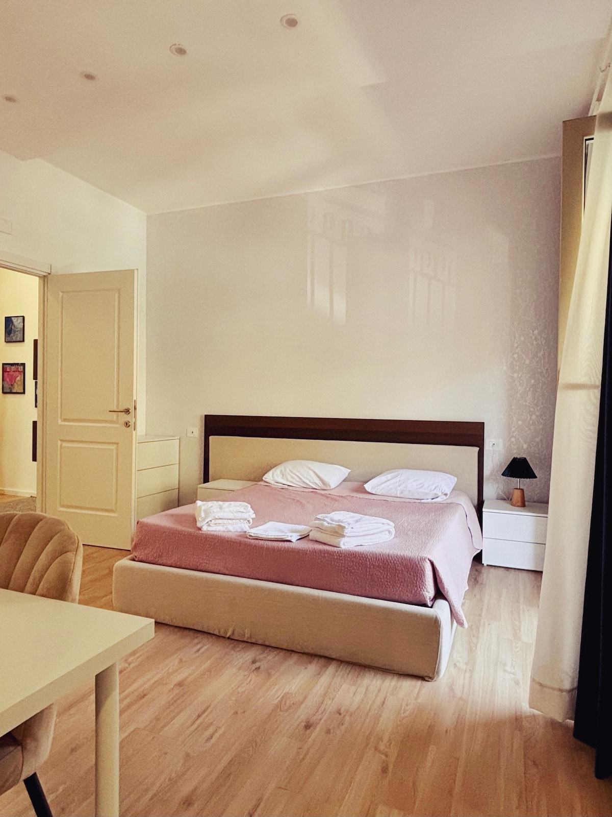 غرفة النوم 1