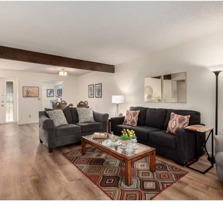 Cozy House In Sunny Tucson - Tucson, AZ