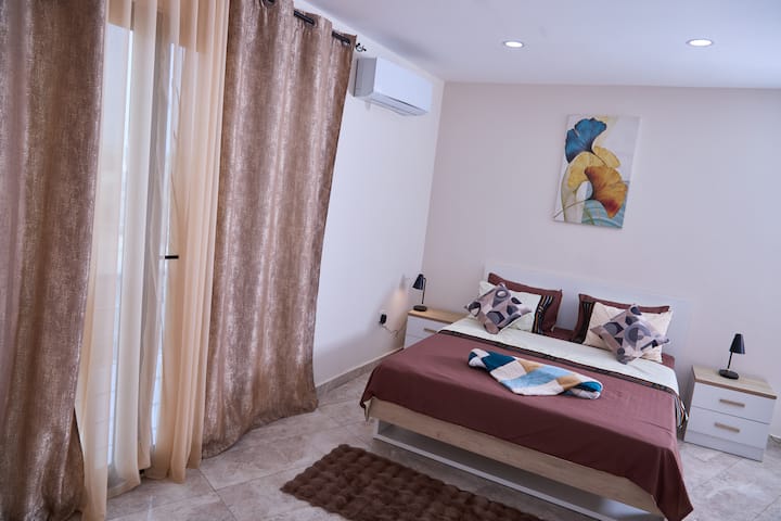 საძინებელი 3