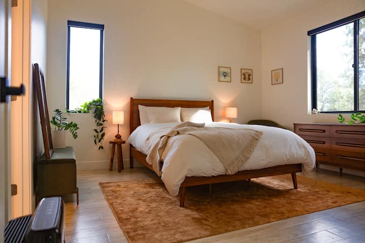 Მცენარეები და ქაუეის გამწმენდი საშუალებები მუშაობს სადღეღამისო რეჟიმში, რომ ჰაერი სუფთა და სუფთა იყოს.