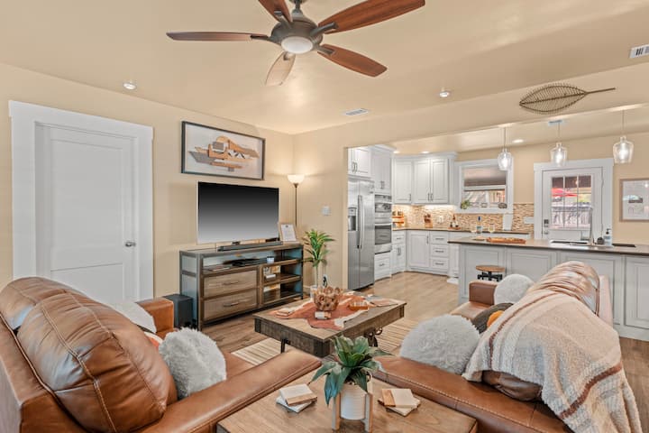 *New* Cozy * Mins To Main/wine W/hot Tub - Fredericksburg, TX
