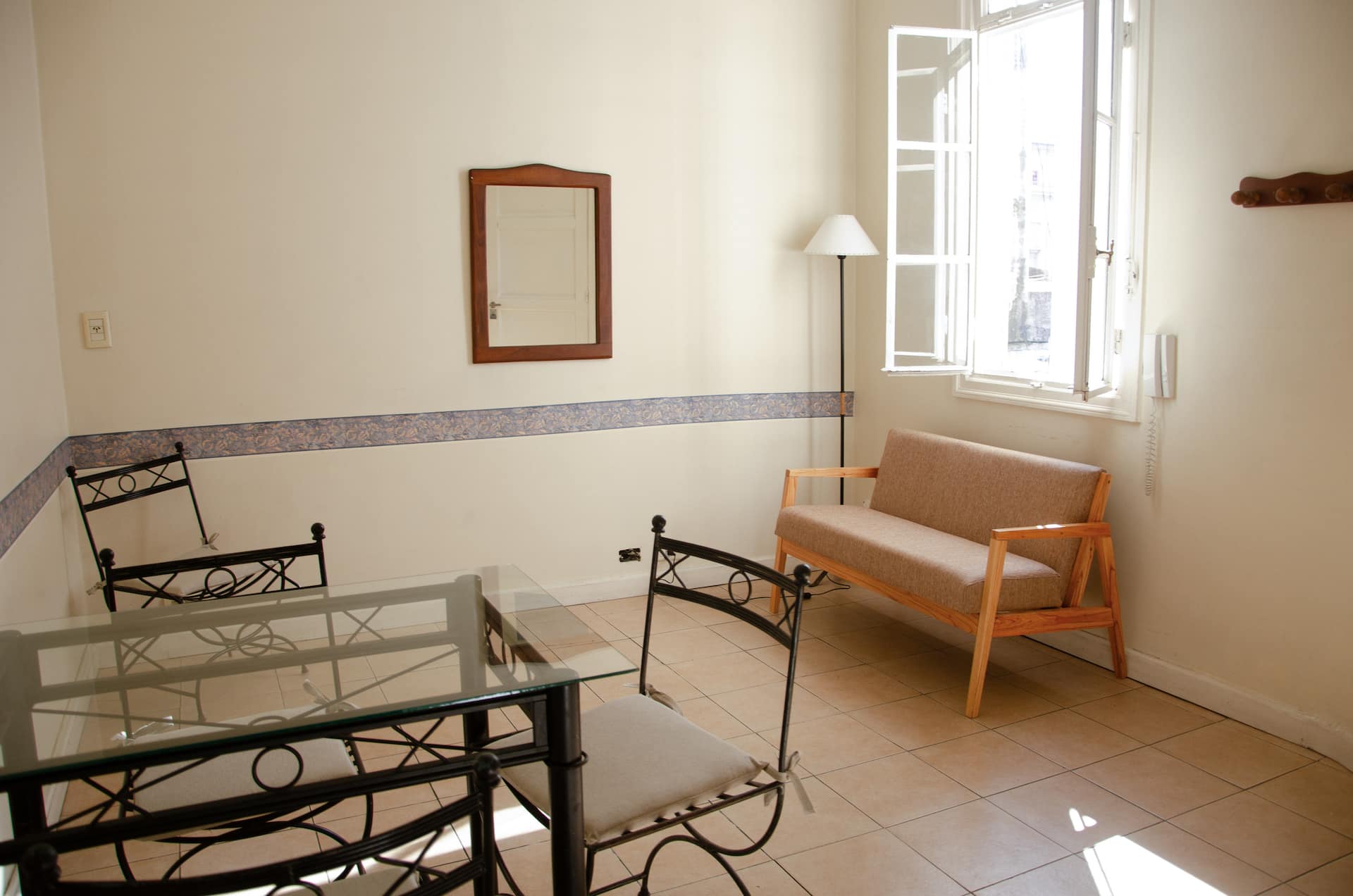 One-bedroom apartment with queen bed in Balvanera