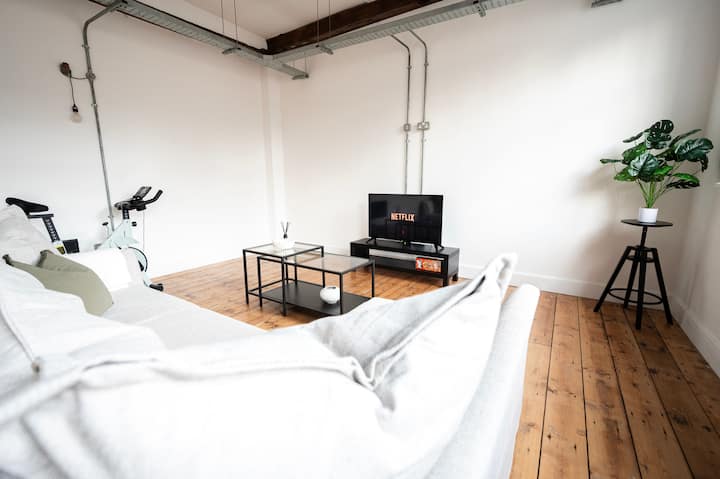 The Loft - Luxe City Centre Penthouse Apartment - Norwich