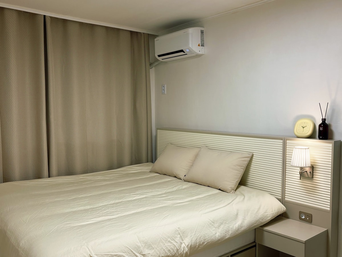 غرفة النوم 1