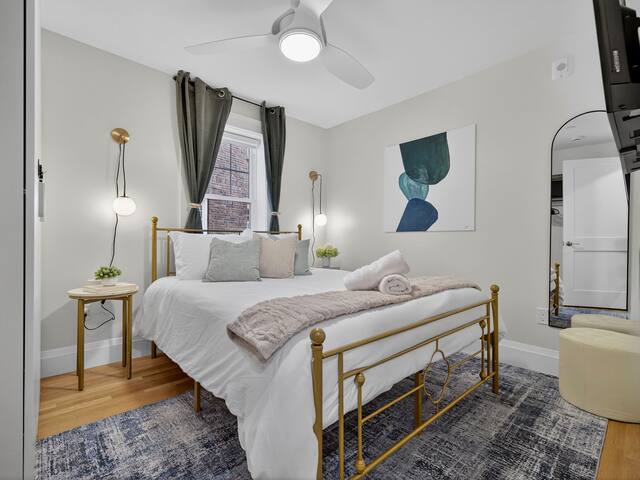 4BR 3BA Gem Sleeps 12•Harvard MIT & Boston+Parking gallery image 2
