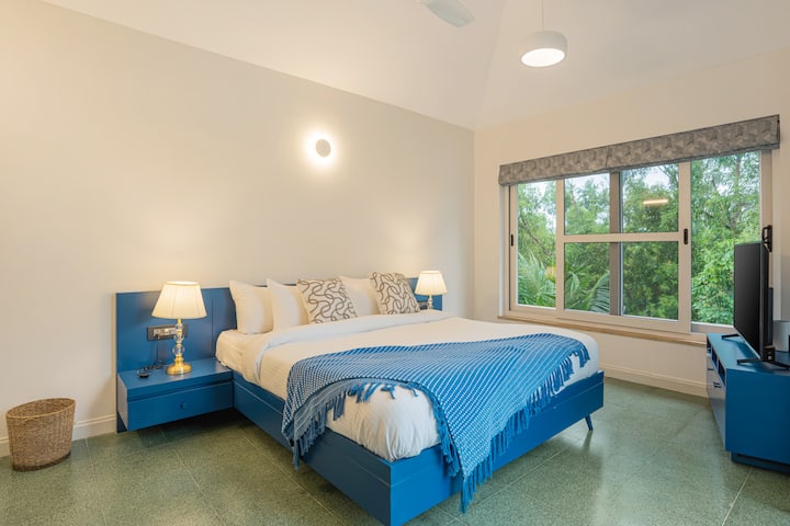 ELIVAAS Mayberry VK · Vilë elegante 3-BHK me pishinë, TV Lounge dhe Gazebo