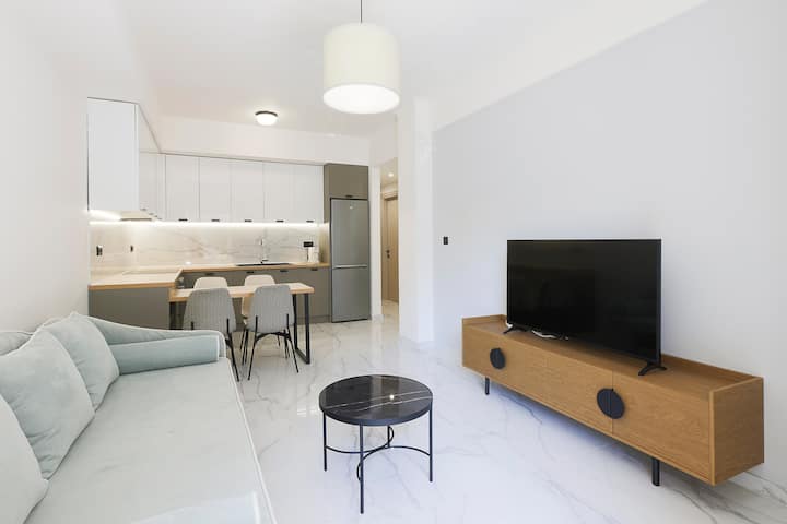 Urban Folks | Superior Apartment - Thessaloniki