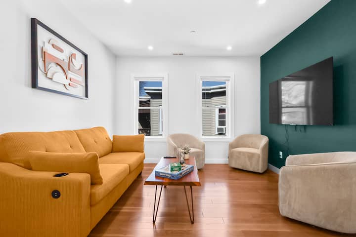 9br6bth Entire House Parking Mit/harvard/td Garden - Boston, MA