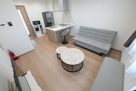 Sleeps 9 ·｜1 free parking space ｜Near station