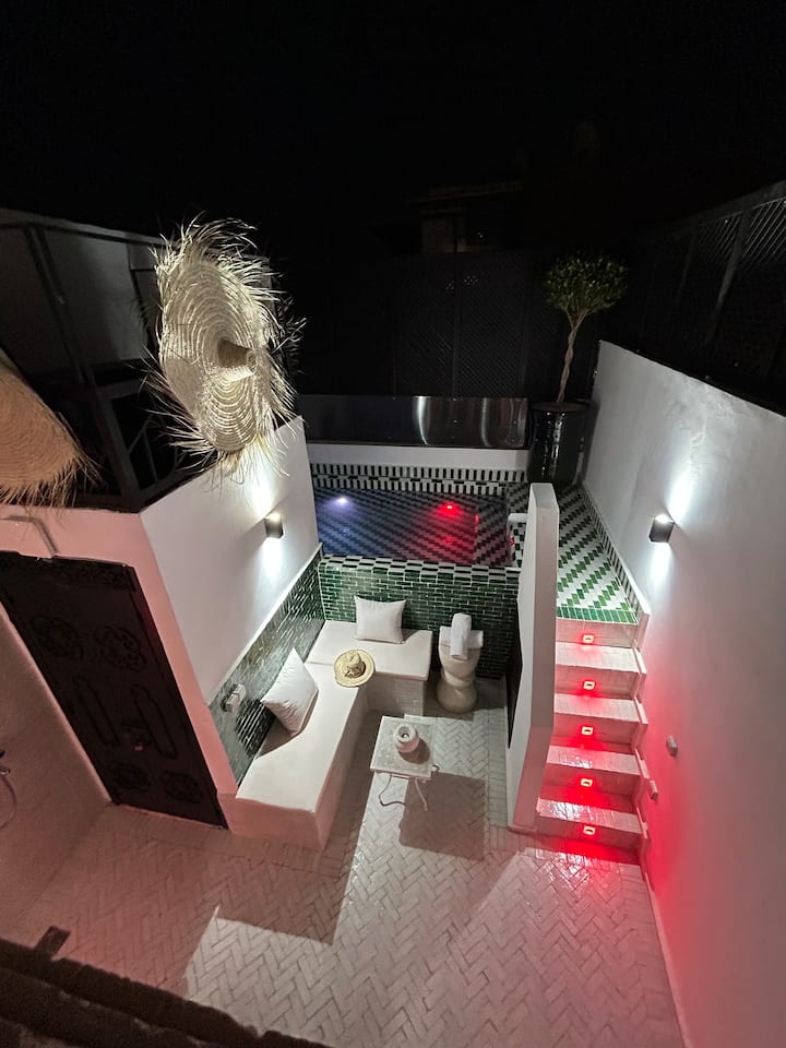 Riad Luxe Privé, 3ch, Piscine Chauffée, Ptit Déj - Marrakesh