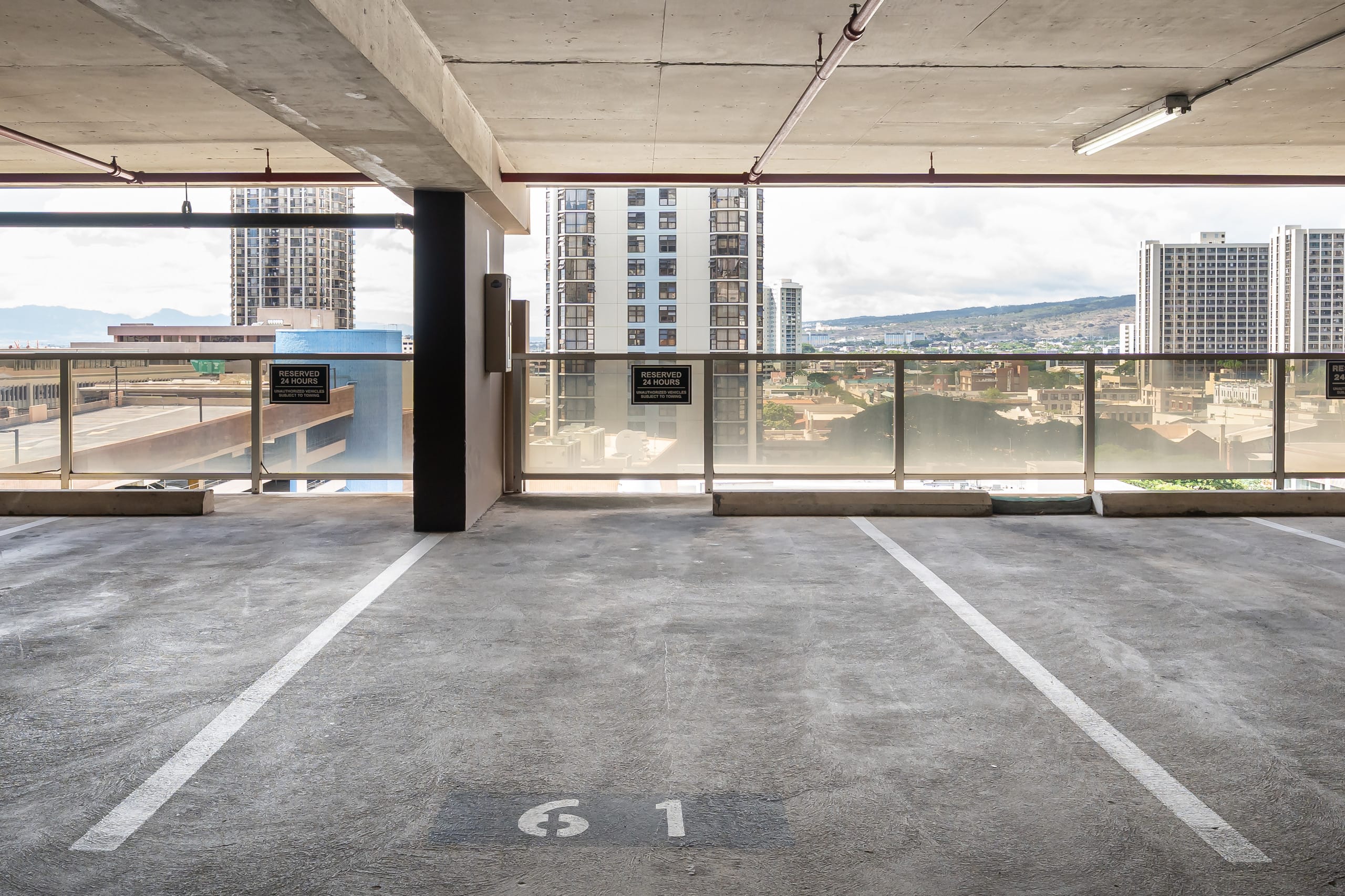 Honolulu Hideaway | Parking Included - Image 23