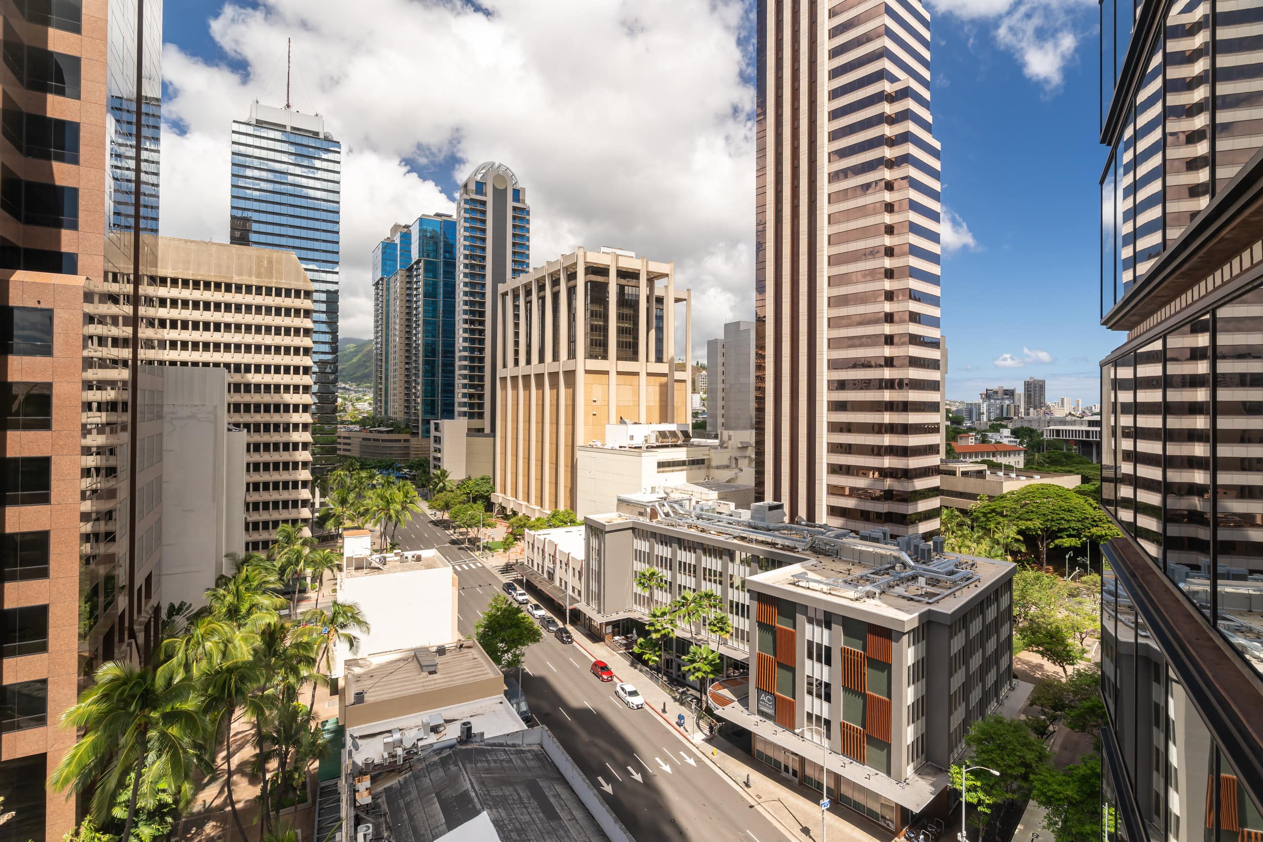 Honolulu Hideaway | Parking Included - Image 14