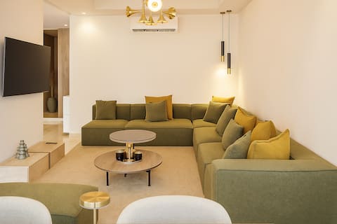 Top Airbnb: Noria Elegance: Comfort and Sophistication in Tassoultante