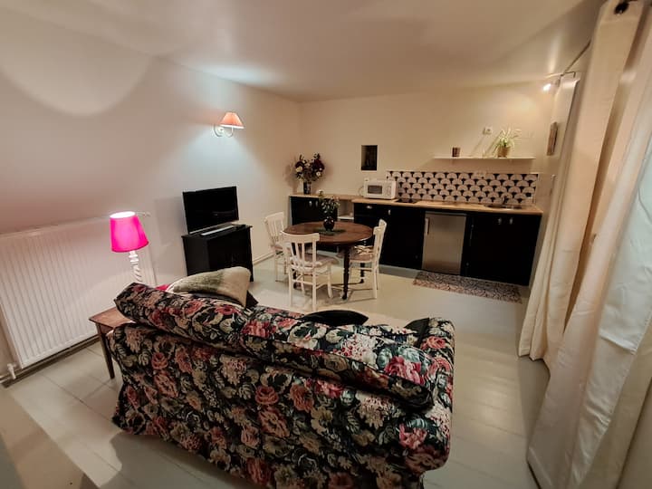 La Bergerie, Petite Maison De Charme En Bourgogne - Santenay
