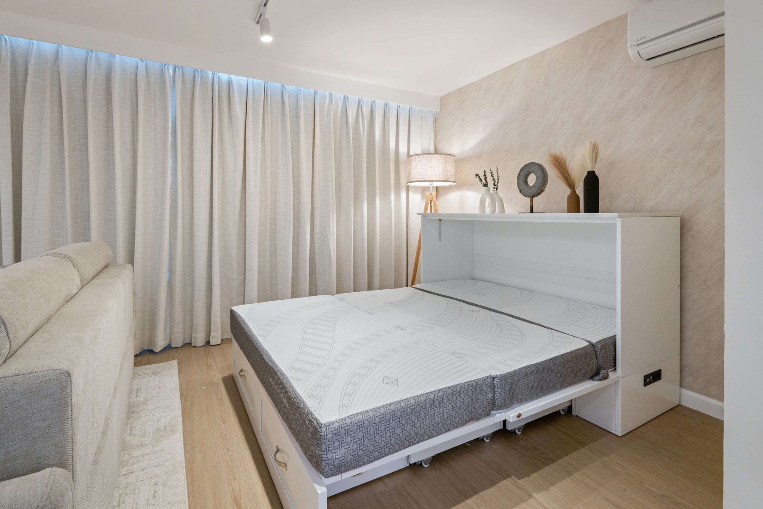 Oceanview Luxe Retreat – Modern Coastal Elegance - Image 15