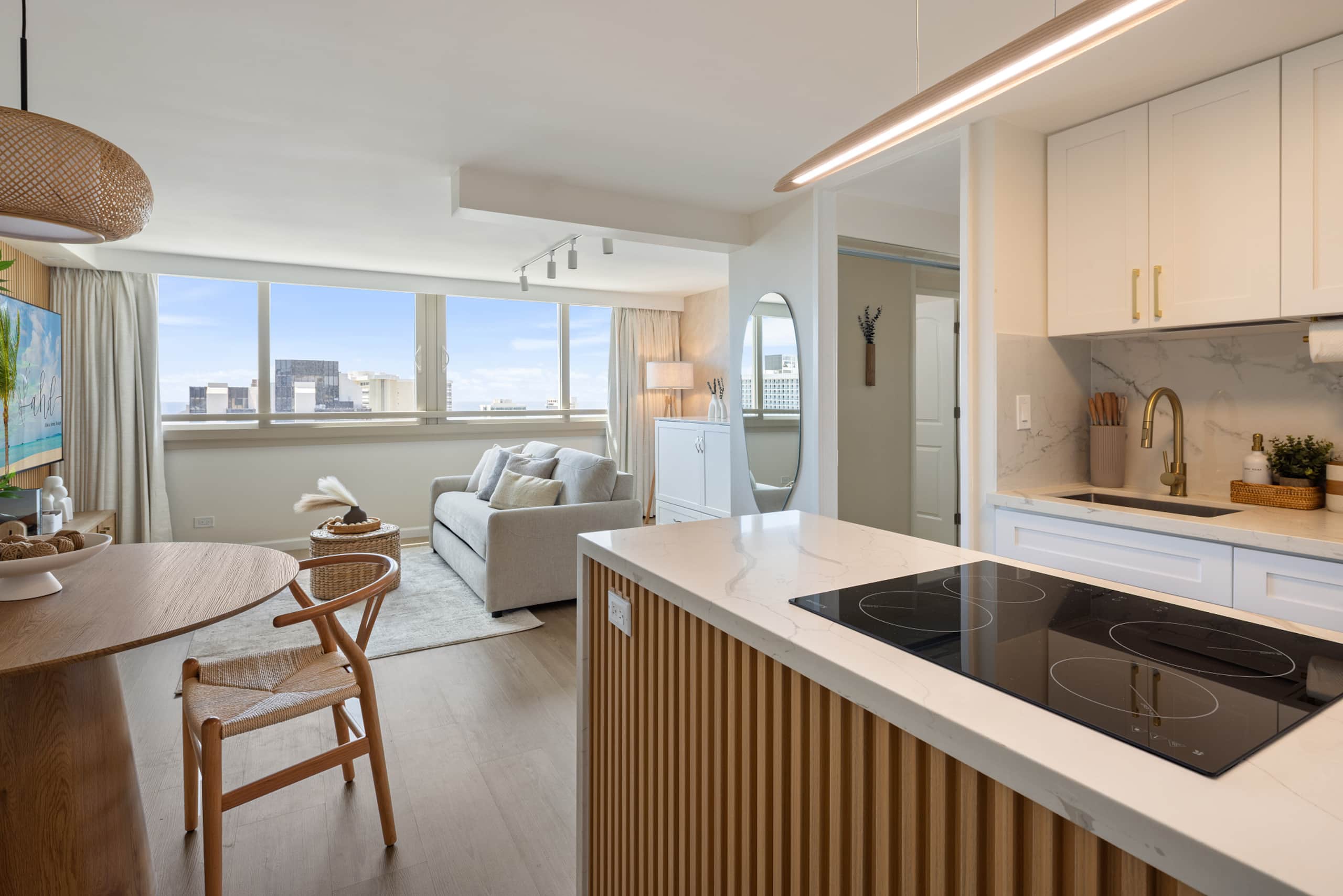 Oceanview Luxe Retreat – Modern Coastal Elegance - Image 11