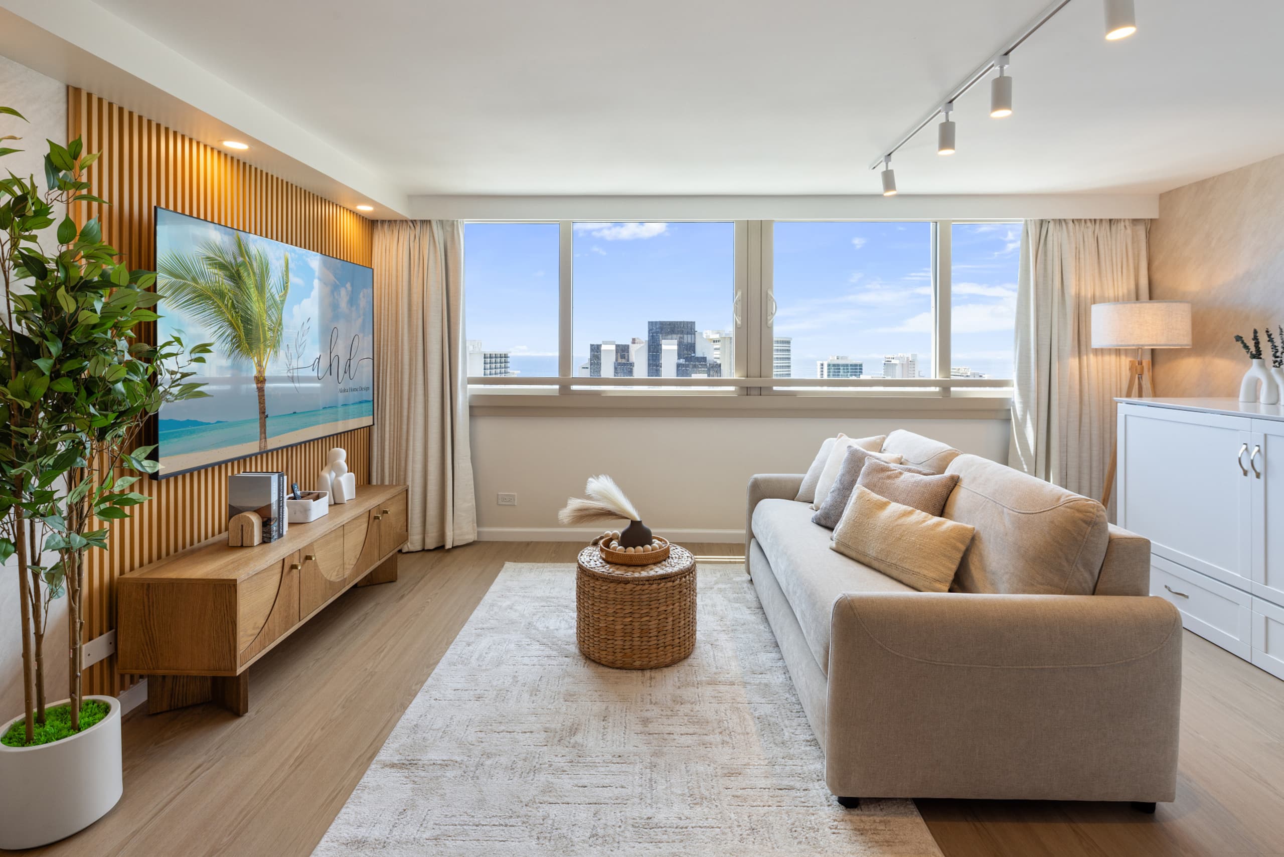 Oceanview Luxe Retreat – Modern Coastal Elegance - Image 1