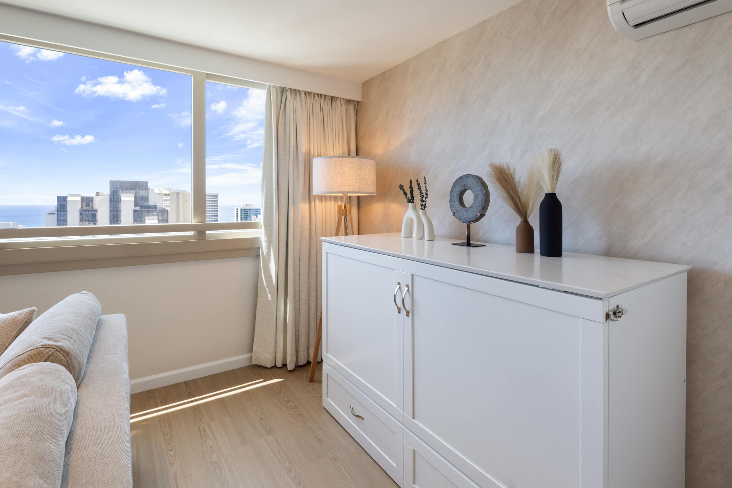 Oceanview Luxe Retreat – Modern Coastal Elegance - Image 14