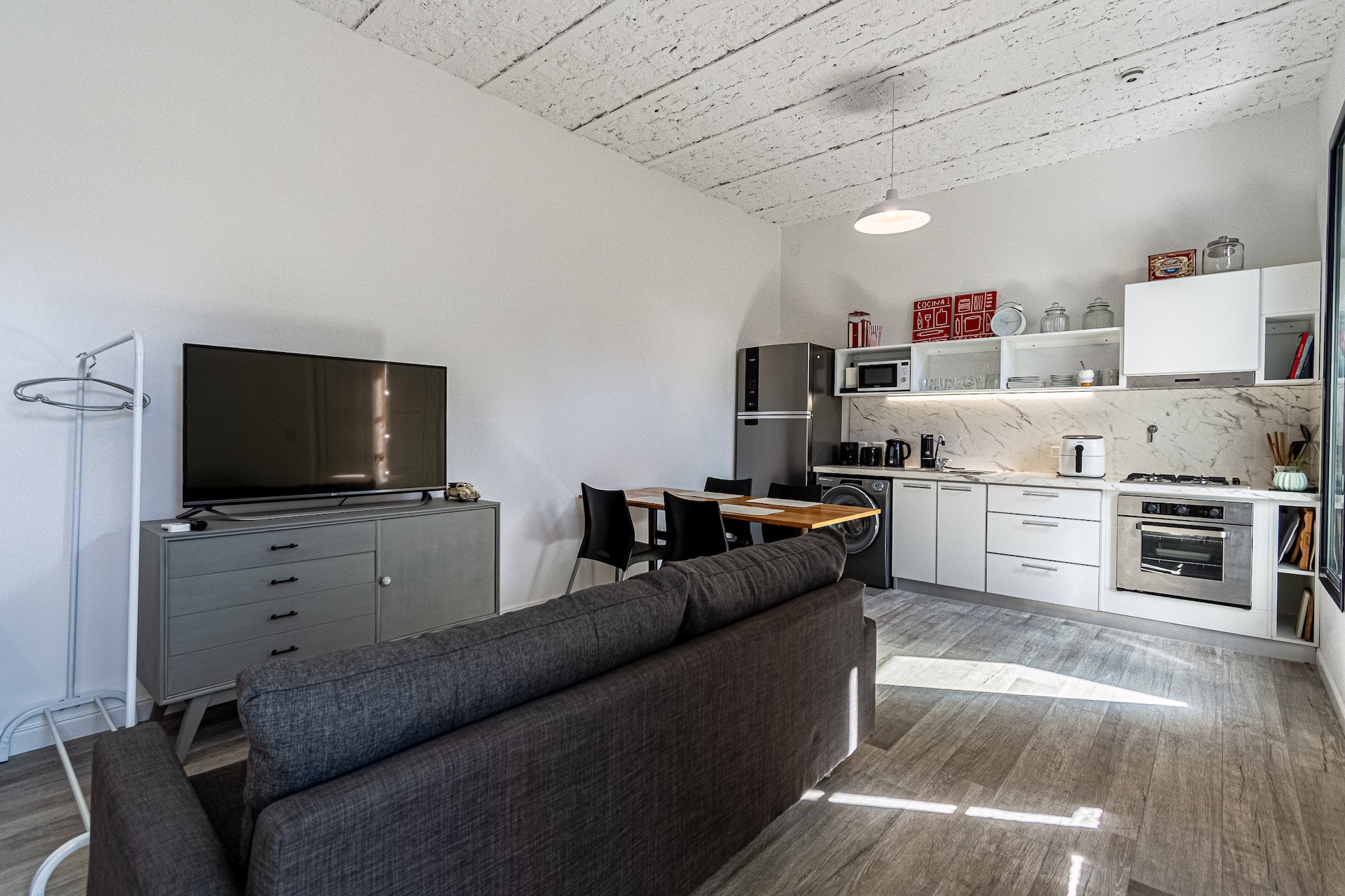 Studio en PH con patio y pileta en Chacarita