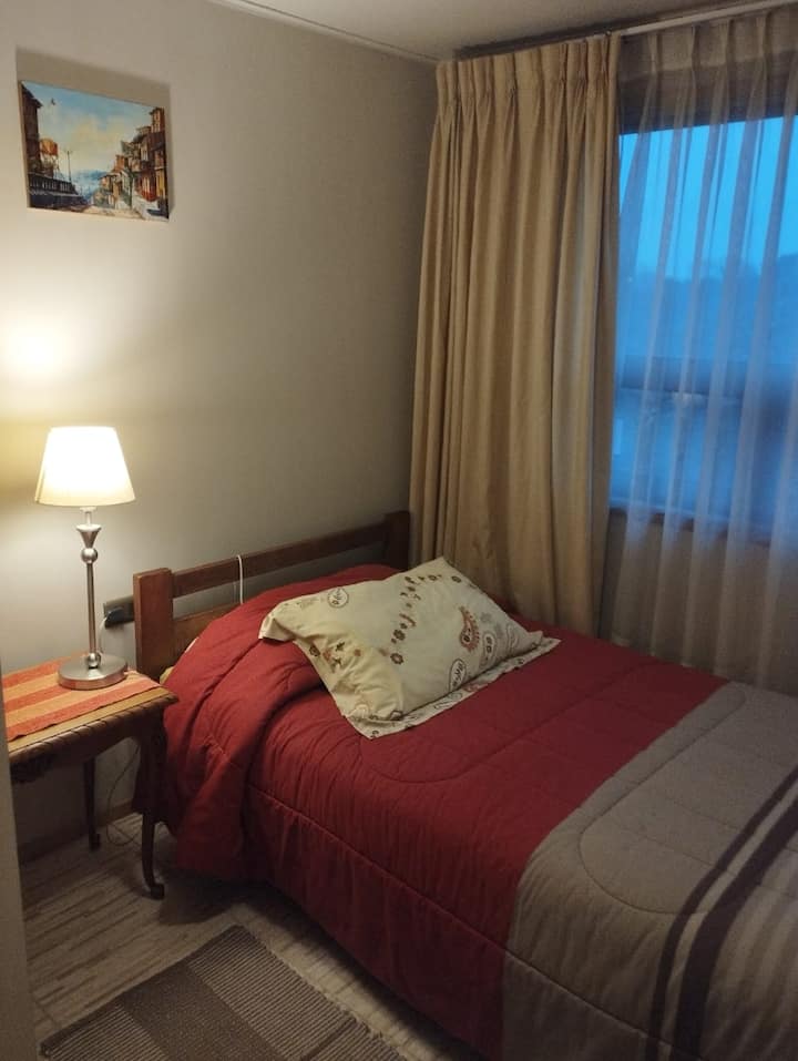 Arriendo Casa, Cómoda Y Vista A Volcanes Y Bahía - Puerto Montt