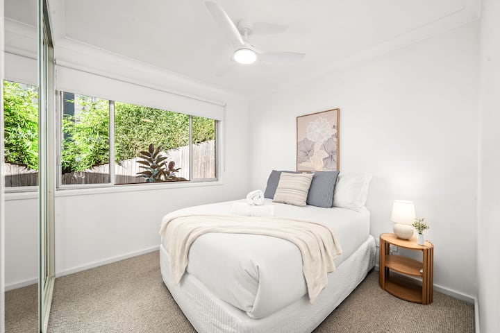 Second bedroom features a double bed, ceiling fan, heater and all linen and towels are provided