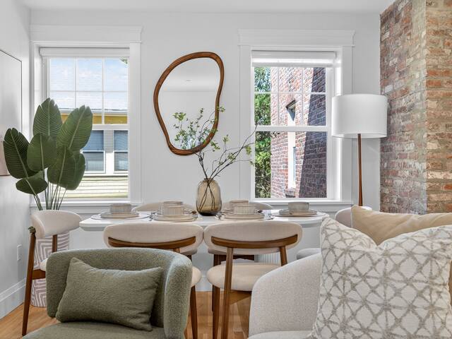 Serene 4BR 3BA Apt • Harvard/MIT • Sleeps 13 gallery image 3