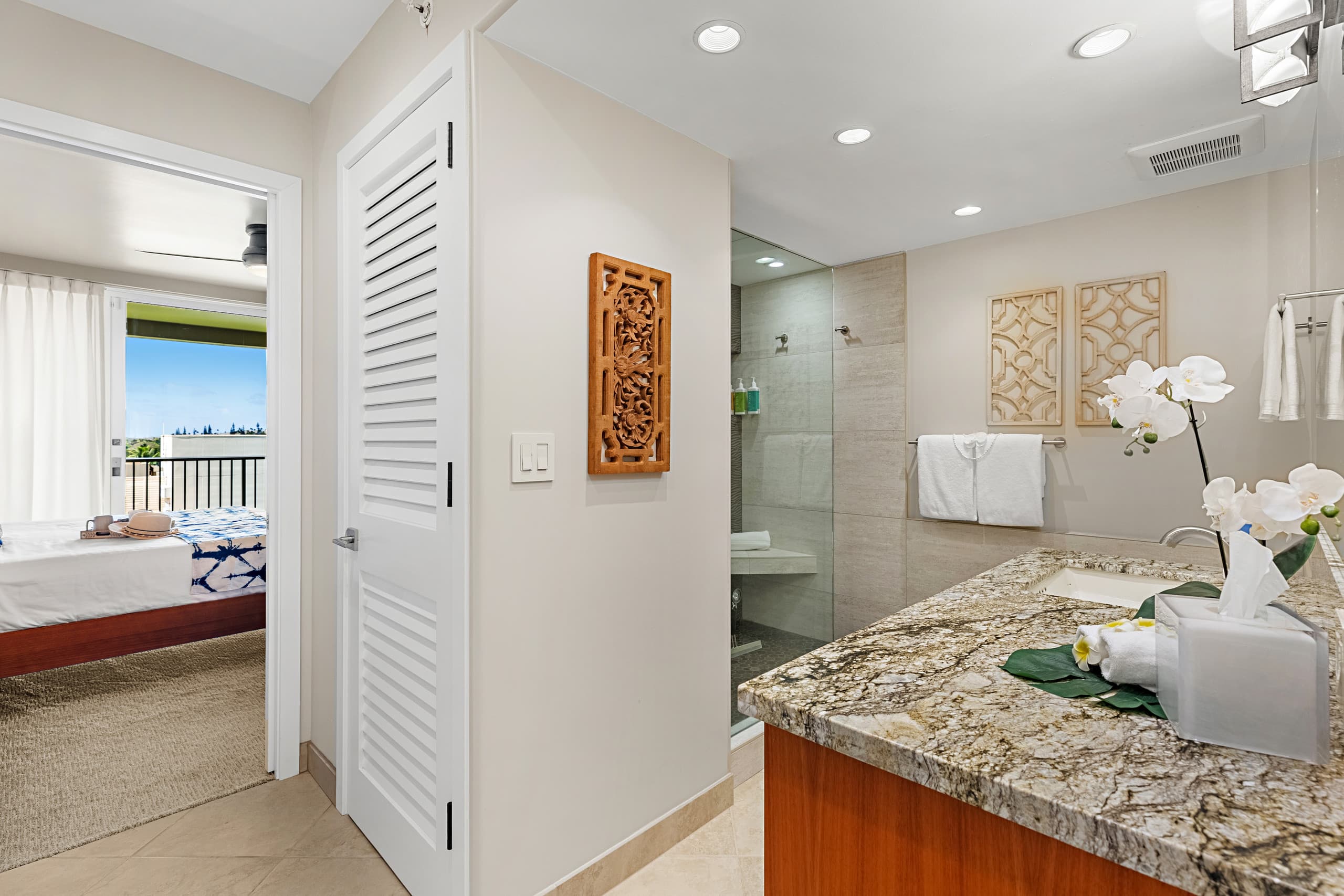 Lovely Condo - The Whaler Maui - Image 15