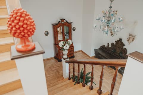 Successful Airbnb property: Domus Gratiae Charming Apartment in Cefalù
