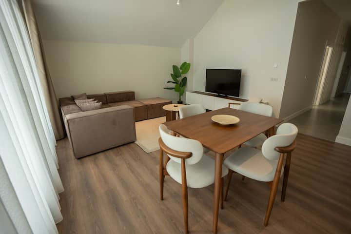 Deniz Manzaralı Balkonlu 2+1 Daire - Istanbul Airport (IST)