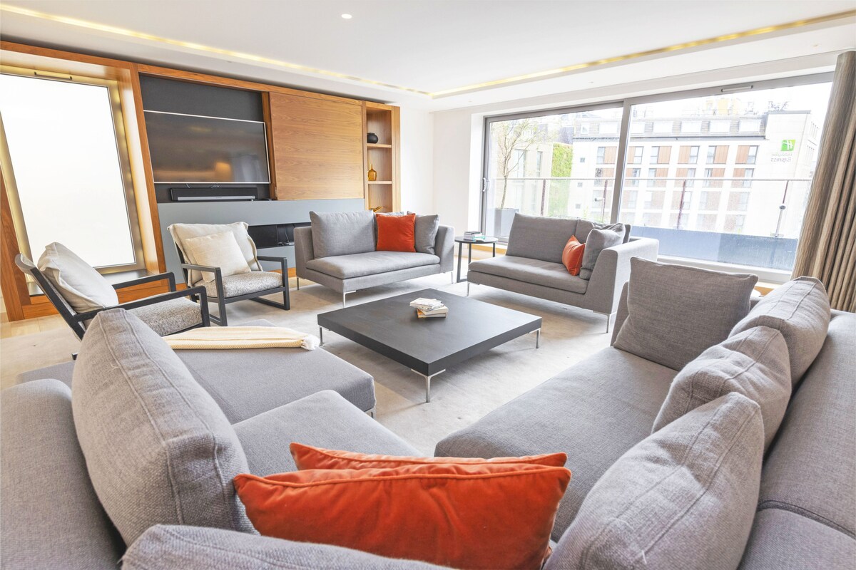 Photo inspiration: Bb11 Southbank Triplex Penthouse With City Views Photo Inspiration