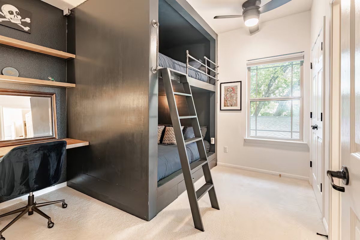 საძინებელი 4