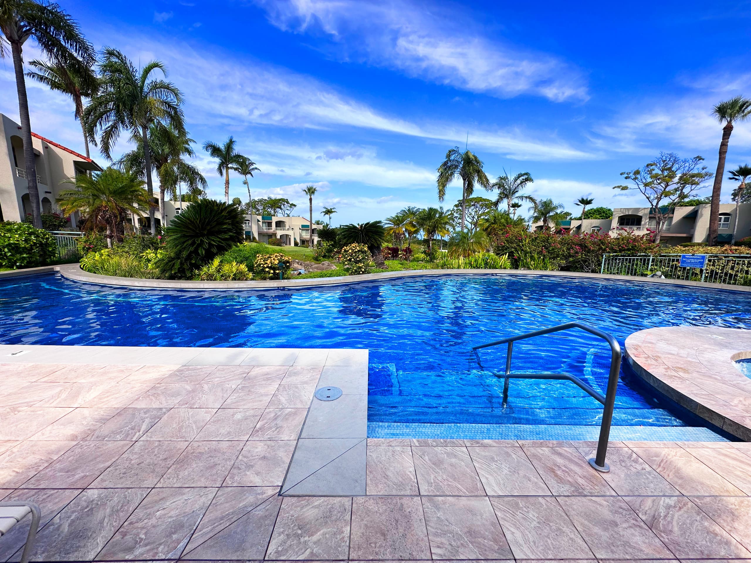 Chic Coastal Living in the Heart of Wailea - Image 50