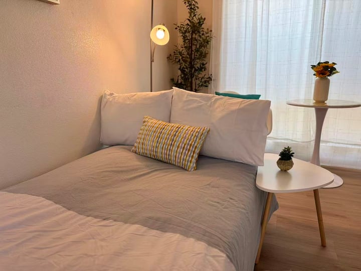 Urban & Cozy, The Haven Room - Union City, CA