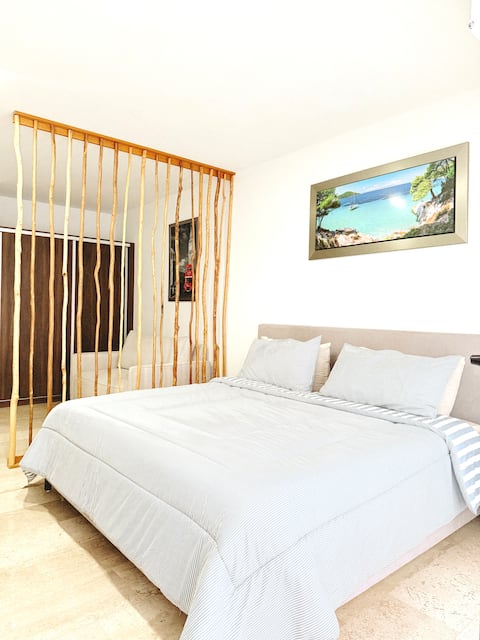 Airbnb con mejor rendimiento: NEW Luxury Modern Condo by Menesse en Solidaridad