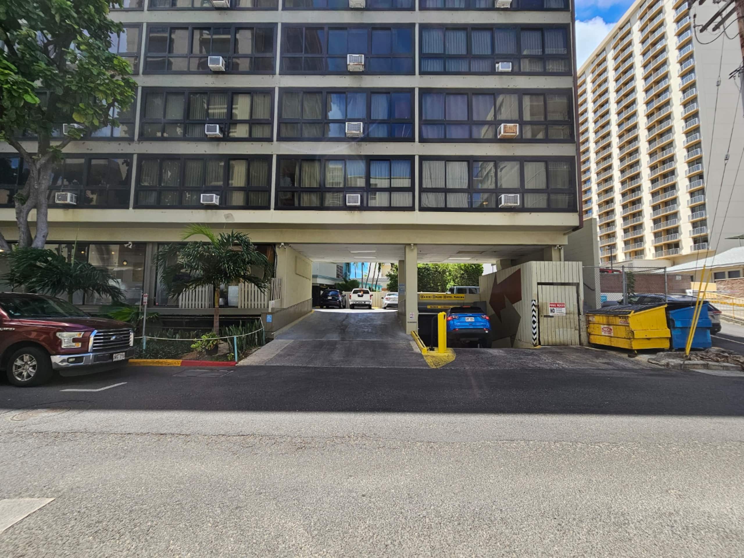 Hotel in Honolulu · ★5.0 · Studio · 1 bed · 1 private bath - Image 22