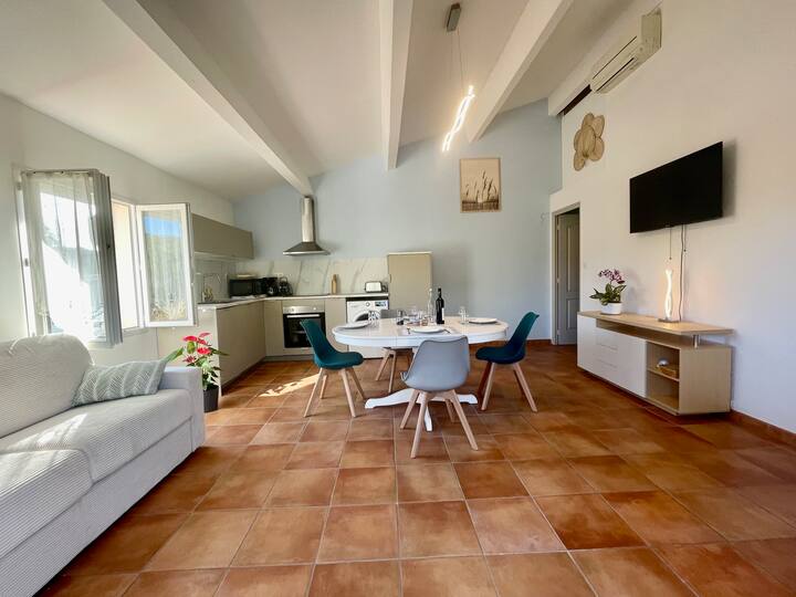 Le Lançon - Entre Mer Et Oliviers - Sanary-sur-Mer