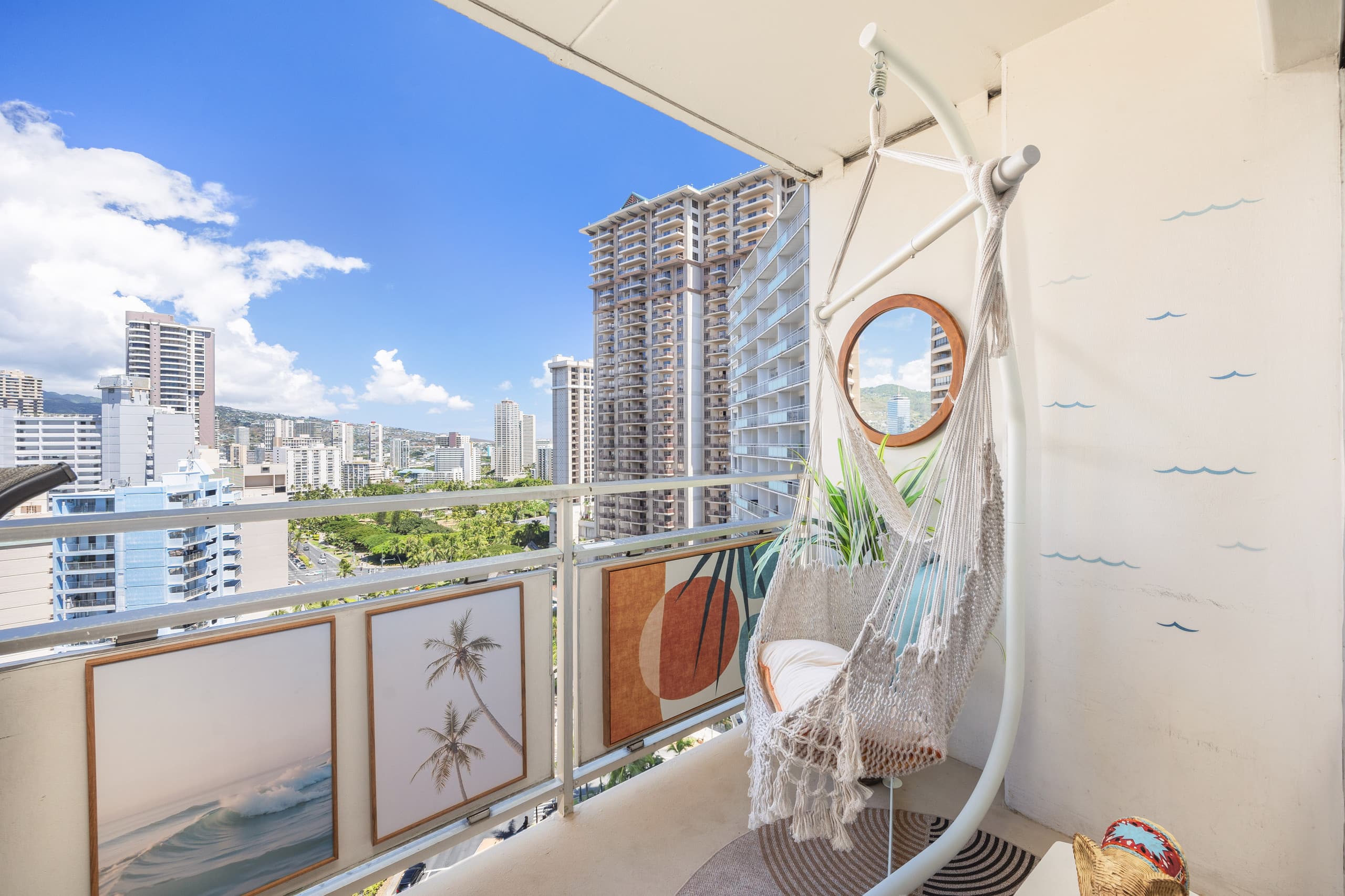 Hotel in Honolulu · ★4.88 · 1 bedroom · 3 beds · 1 private bath - Image 4