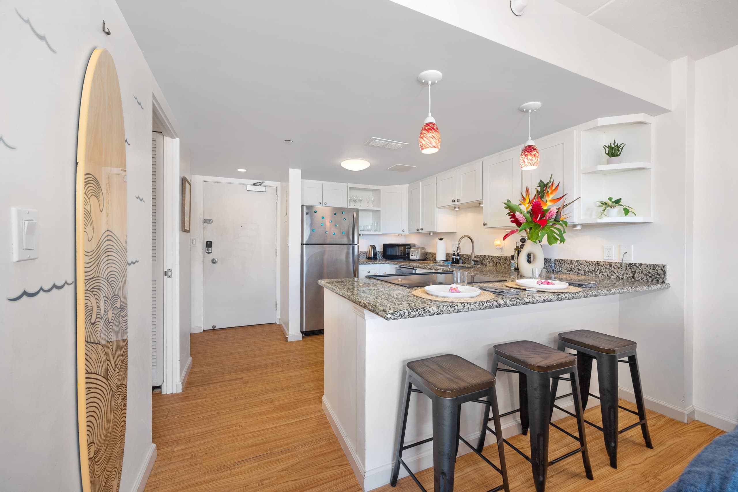 Hotel in Honolulu · ★4.88 · 1 bedroom · 3 beds · 1 private bath - Image 17