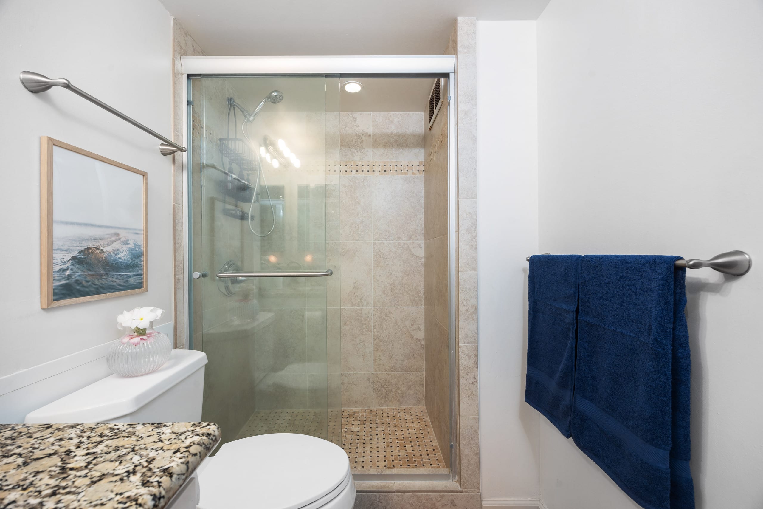 Hotel in Honolulu · ★4.88 · 1 bedroom · 3 beds · 1 private bath - Image 23