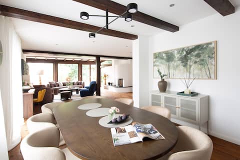 Large designer apartment with terrace near Munich