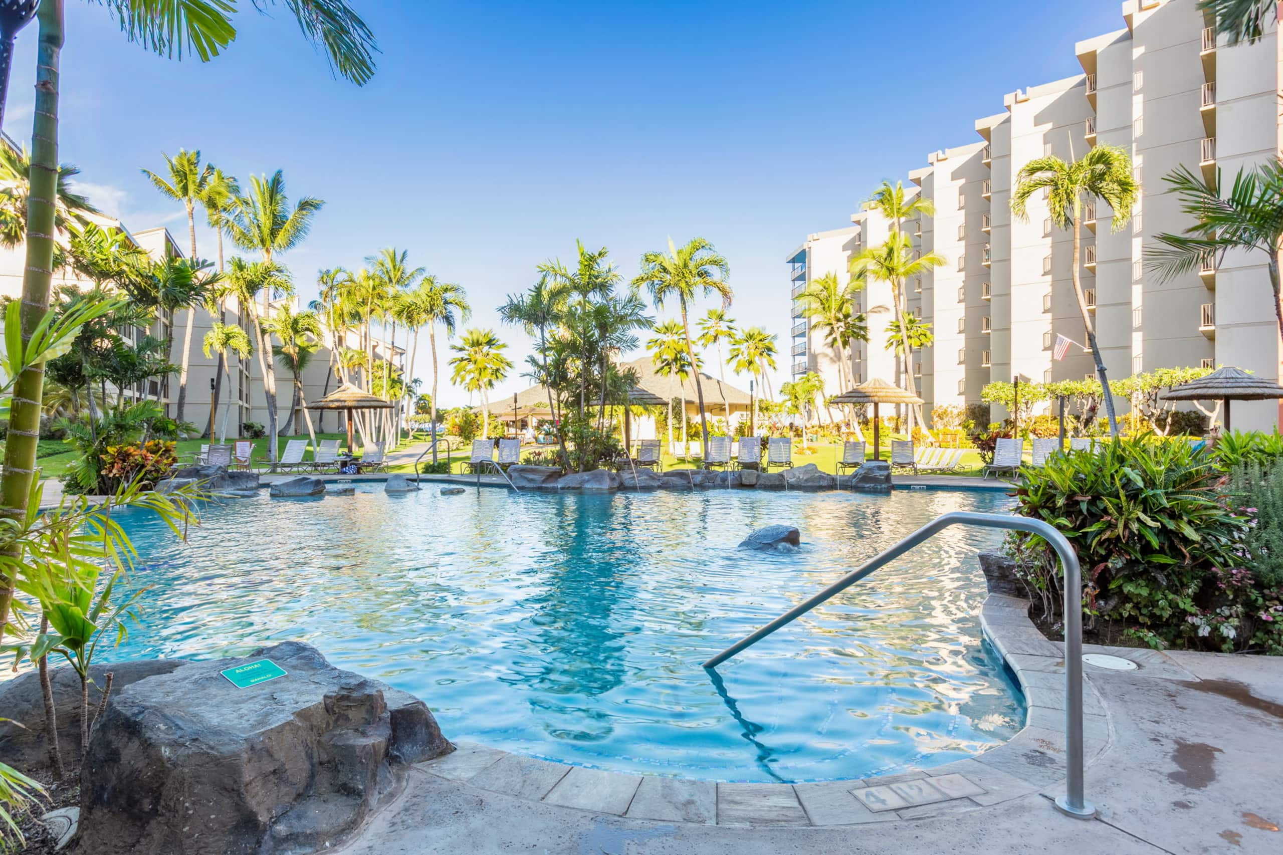 Condo in Lahaina · ★5.0 · 1 bedroom · 2 beds · 1 private bath - Image 26