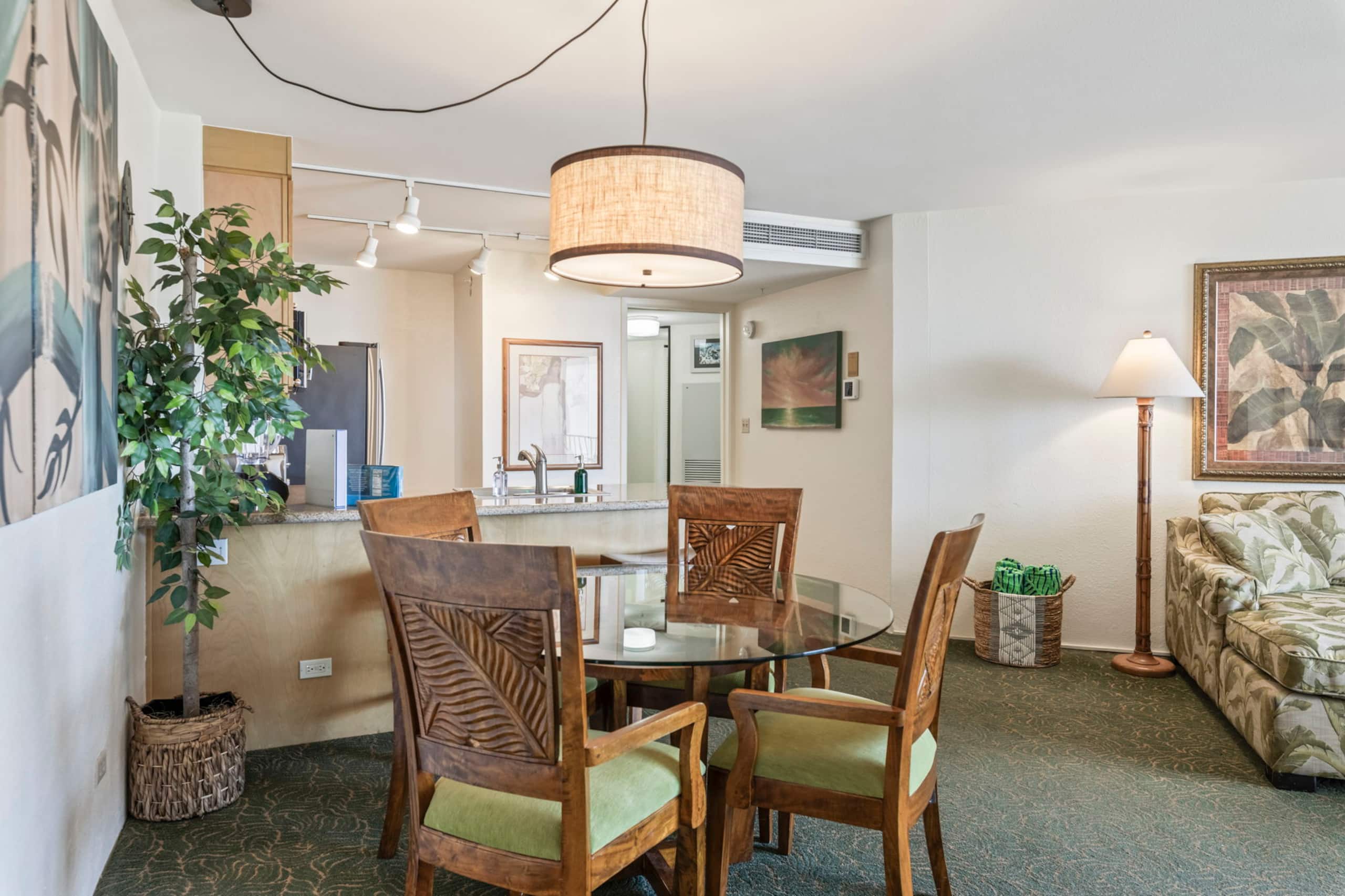 Condo in Lahaina · ★5.0 · 1 bedroom · 2 beds · 1 private bath - Image 13